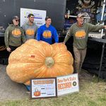 New York pumpkin smashes North American record for heftiest gourd